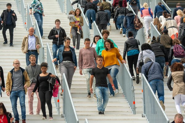 Plongée dans l'univers captivant de la danse en ligne : une tendance florissante à ne pas manquer !